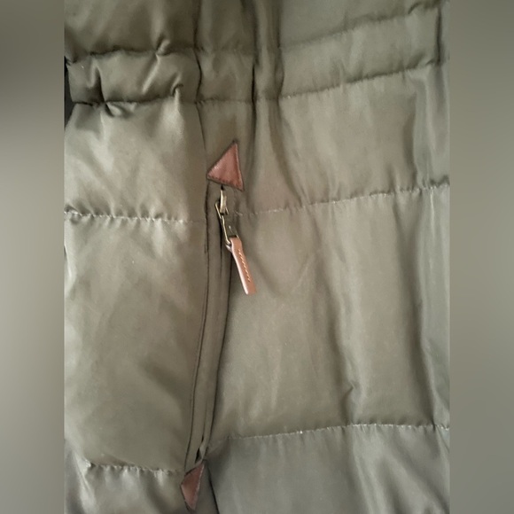 Ralph Lauren Army Green Faux-Trim Hooded Puffer Coat, Pull Waist, Fur Hood;  L - Picture 2 of 12